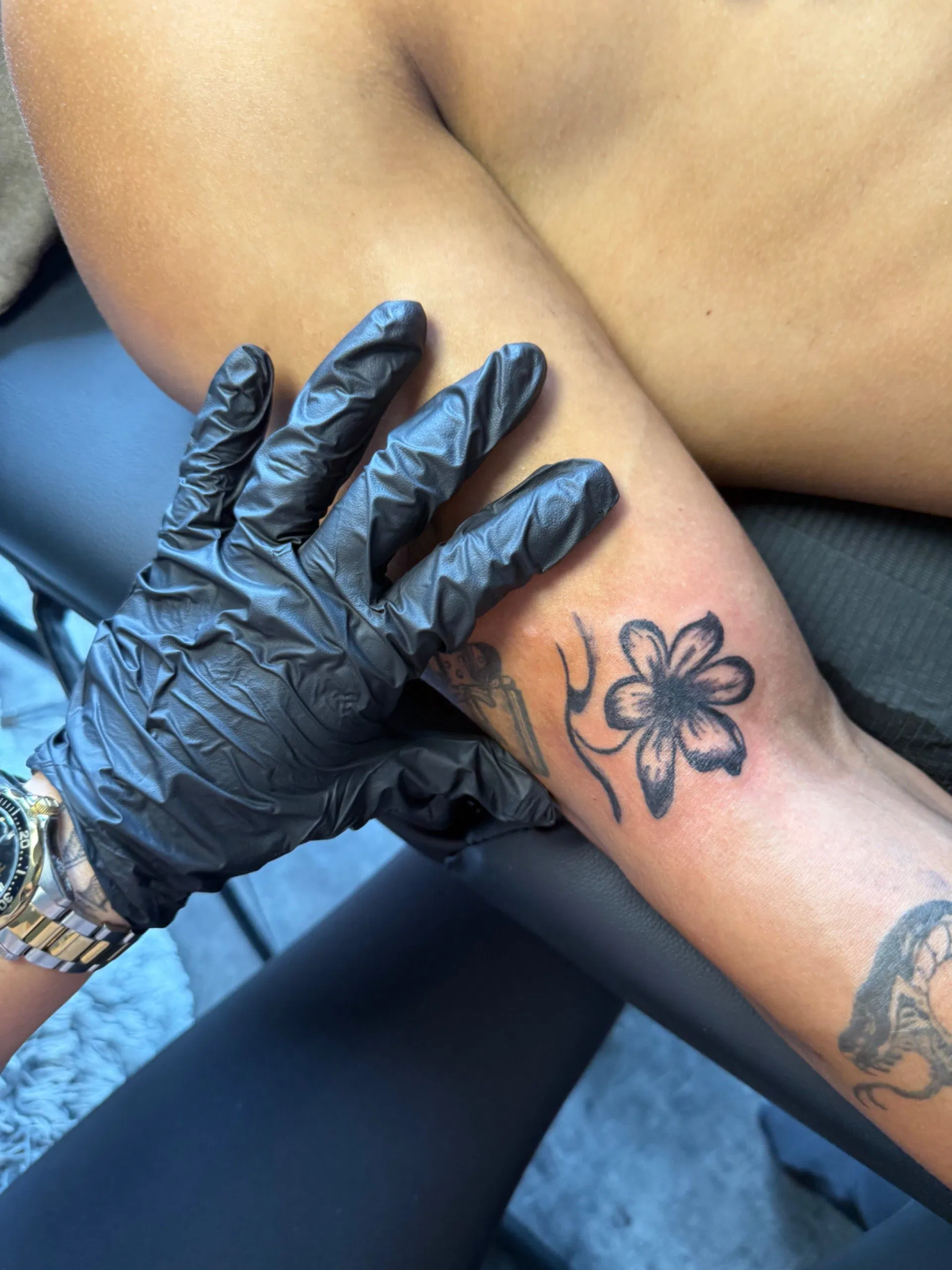 Alice, tatoeëerder bij Sanita Studio
